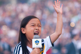 The STAR SPANGLED BANNER sang by a 7 year old Indonesian-American girl… WOW…!!!!!